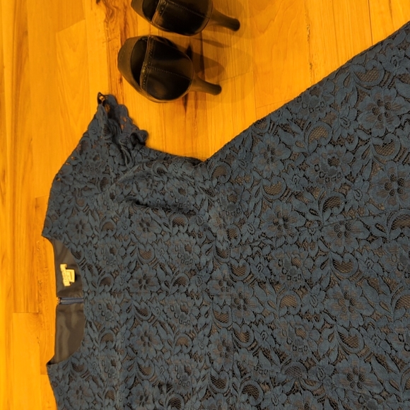 J. Crew Dresses & Skirts - J. Crew Navy Blue Lace Dress (size 8)